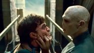 Daniel Radcliffe and Ralph Fiennes in Harry Potter and The Deathly Hallows Part II | Image via Warner Bros. Pictures